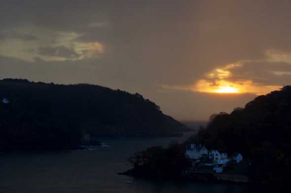 9 November 2020 - 07-29-58
Sixteen minutes later and look at the change in colour.
--------------------------
Sunrise over the mouth of the river Dart